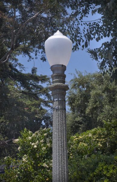 lamppost-20230520-04-111x17-1-scaled