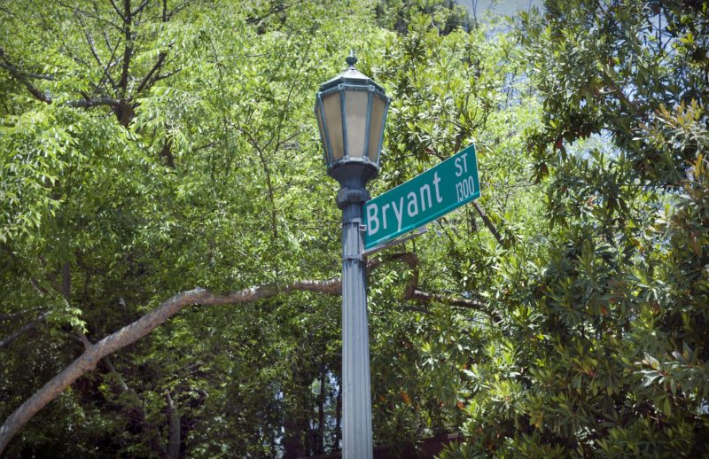 lamppost-bryant-20230520-06-17x11-1-scaled