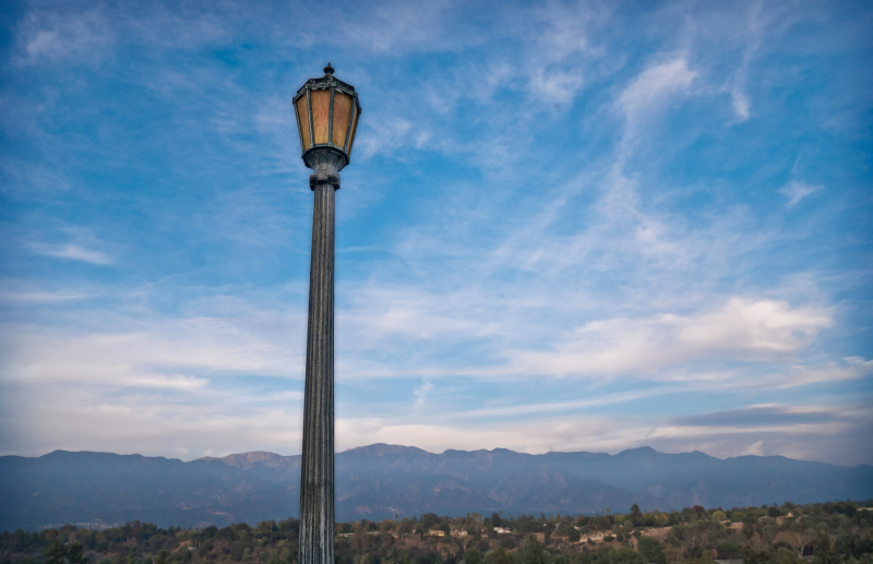 parkview-lamppost-20211103B-17x11