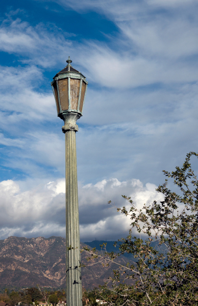parkview-lamppost-20221211-01-11x17