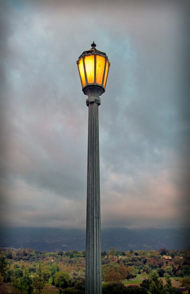 parkview-lightpost-04B